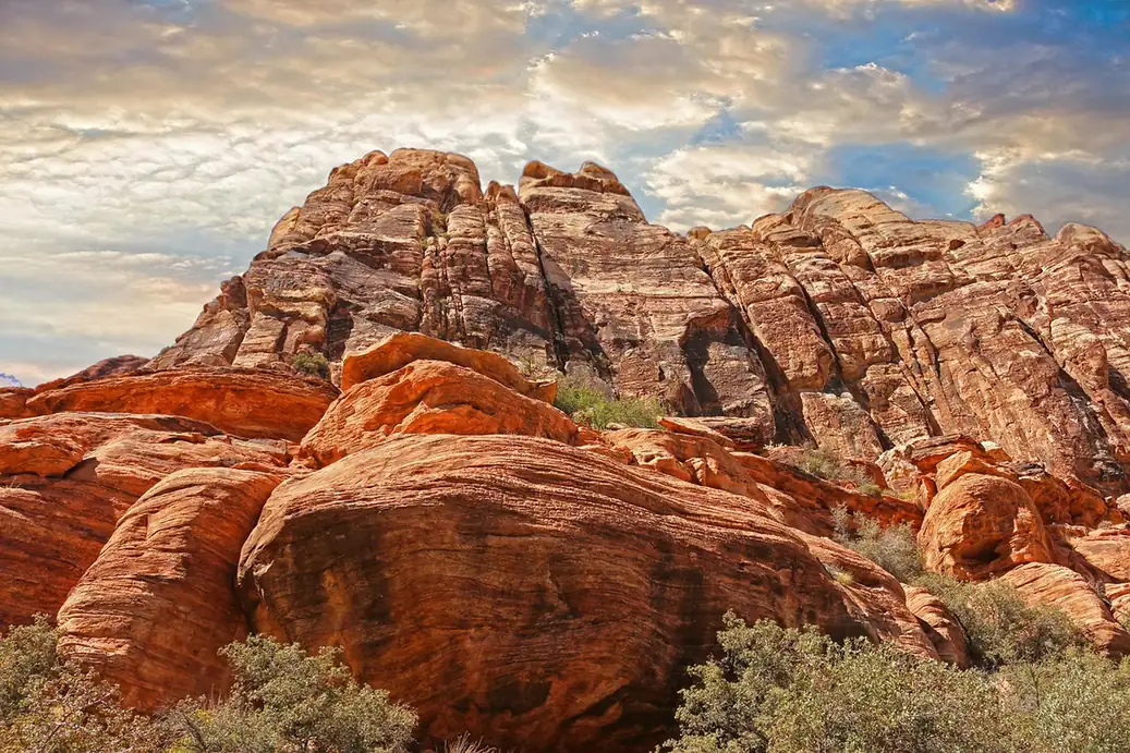 Red sandstone cliffs at Red Rock Canyon outside Las Vegas, Nevada